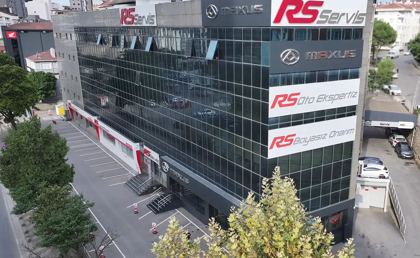 Auto Repair Systems Prague workshop exterior